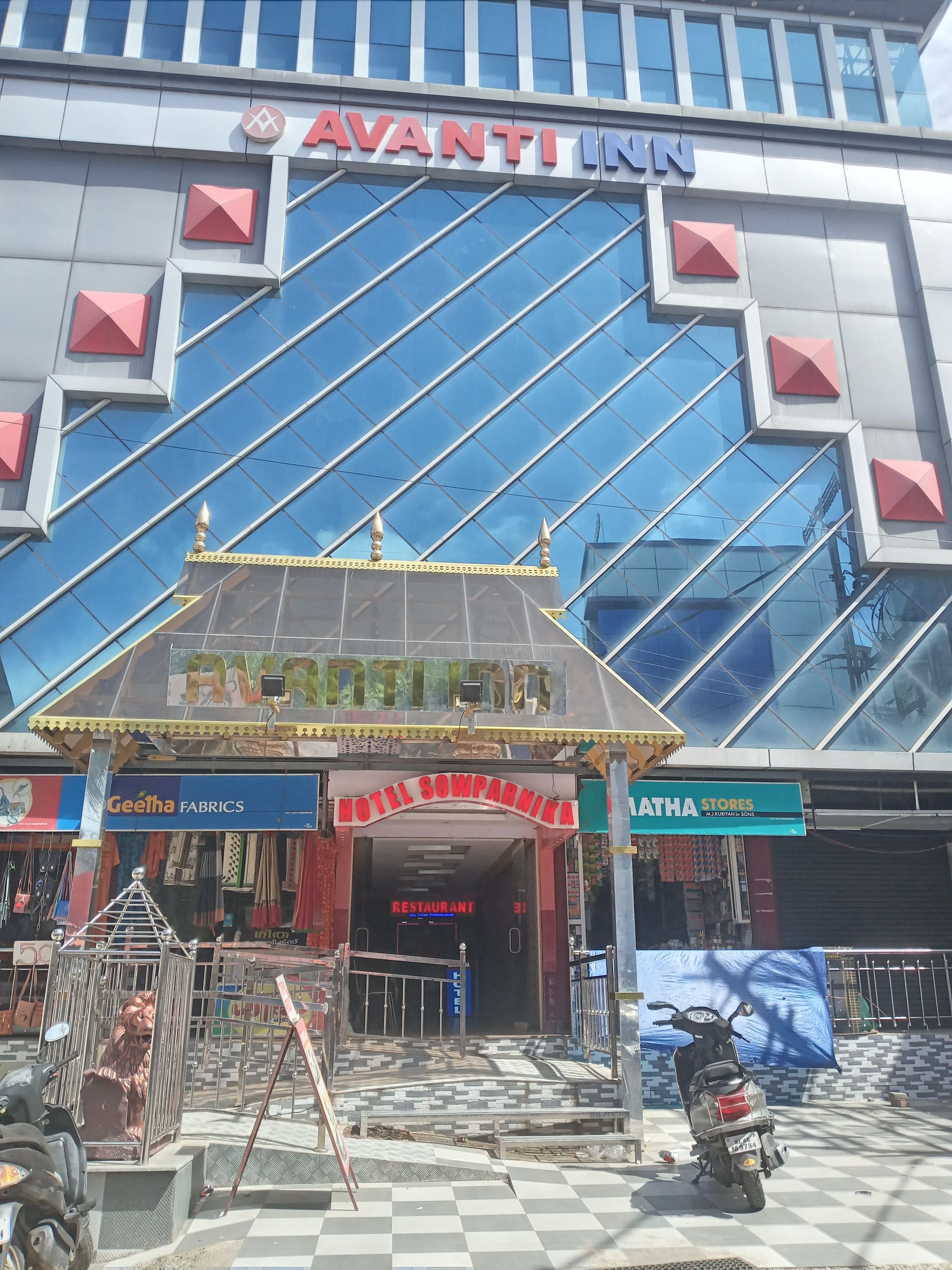 undefined Avanti Inn 6