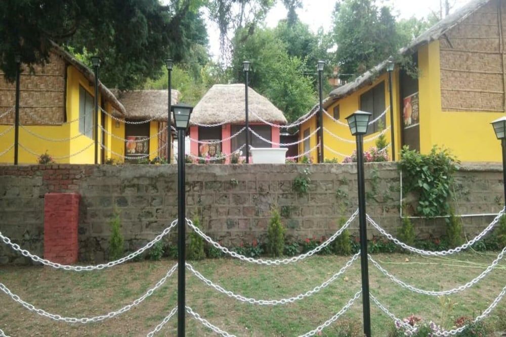 undefined Lazy Bear Resort & Cafe