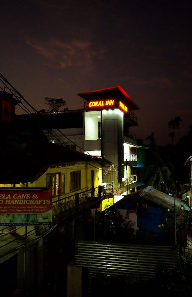 undefined Hotel Coral Inn 9