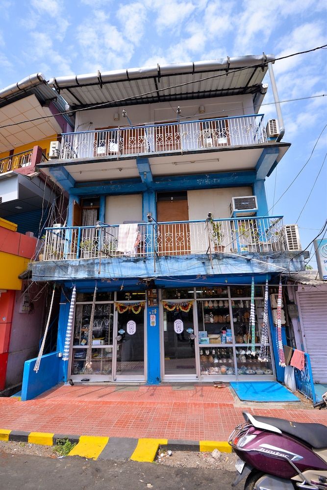 undefined Hotel Coral Inn