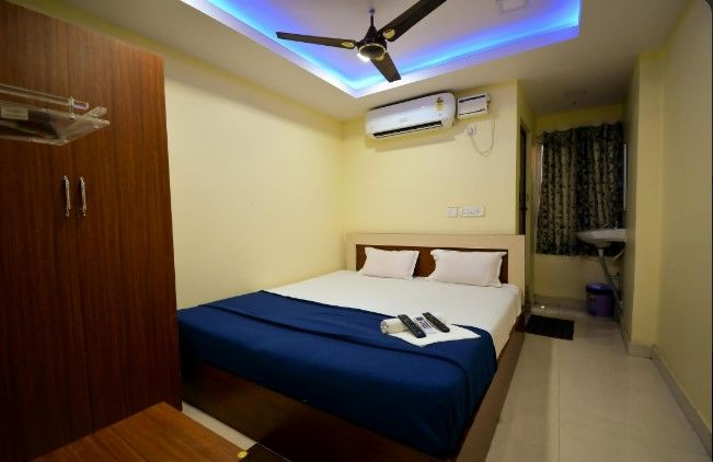 undefined Hotel Coral Inn 5