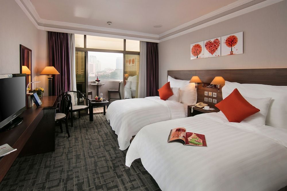 Superior Room, 2 Twin Beds, Lake View
