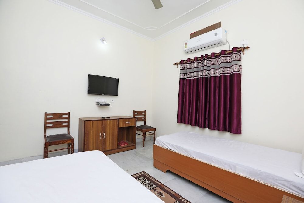undefined OYO 44618 Paradise Guest House 5