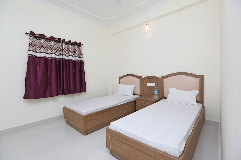 undefined OYO 44618 Paradise Guest House 8