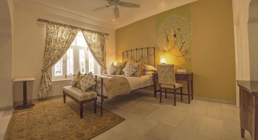 undefined The Rohet House 8