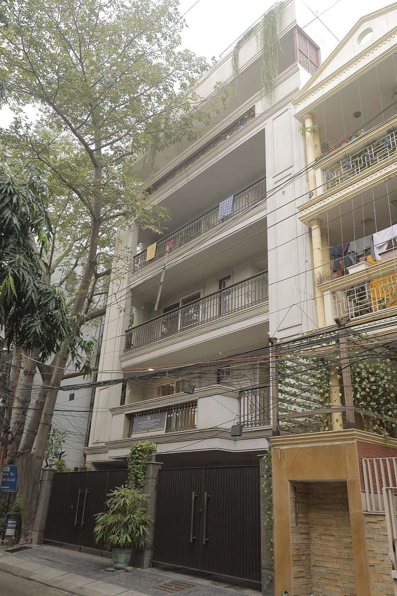 undefined Under My Roof Superio 6