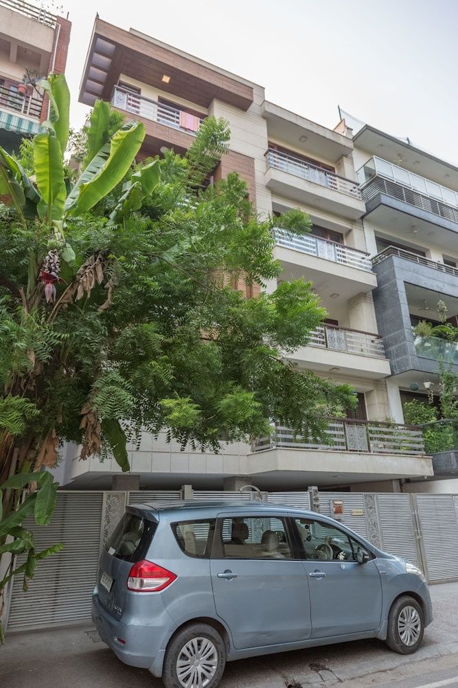 undefined Under My Roof Superio 8