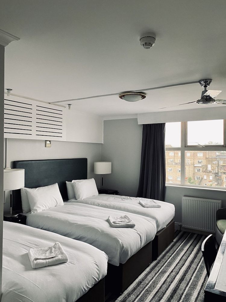 My Place Hotel Standard Triple Room 8