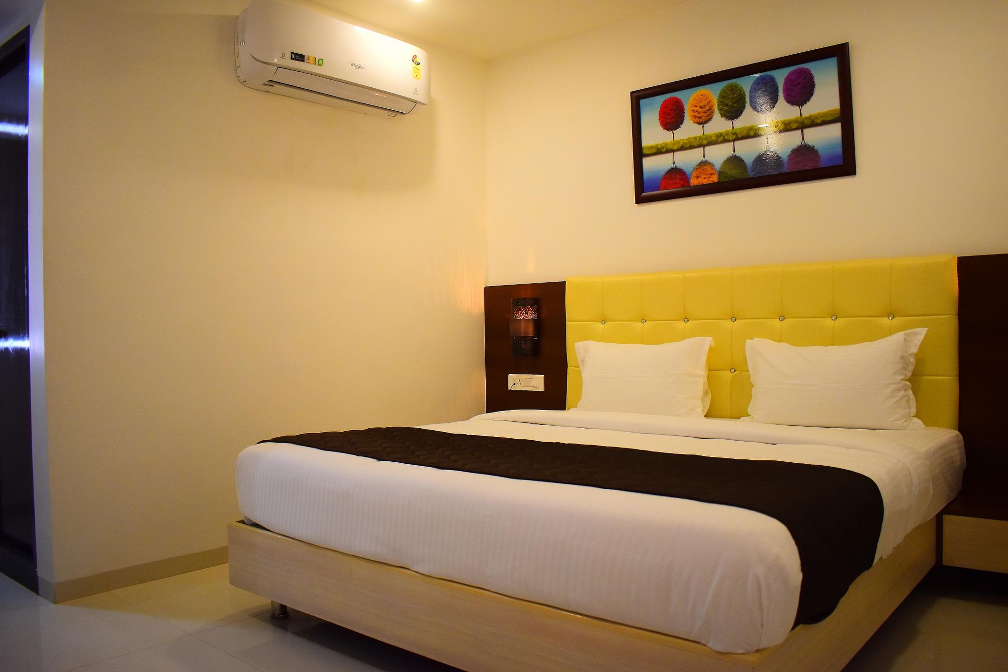Vennela Residency Deluxe Room AC 3