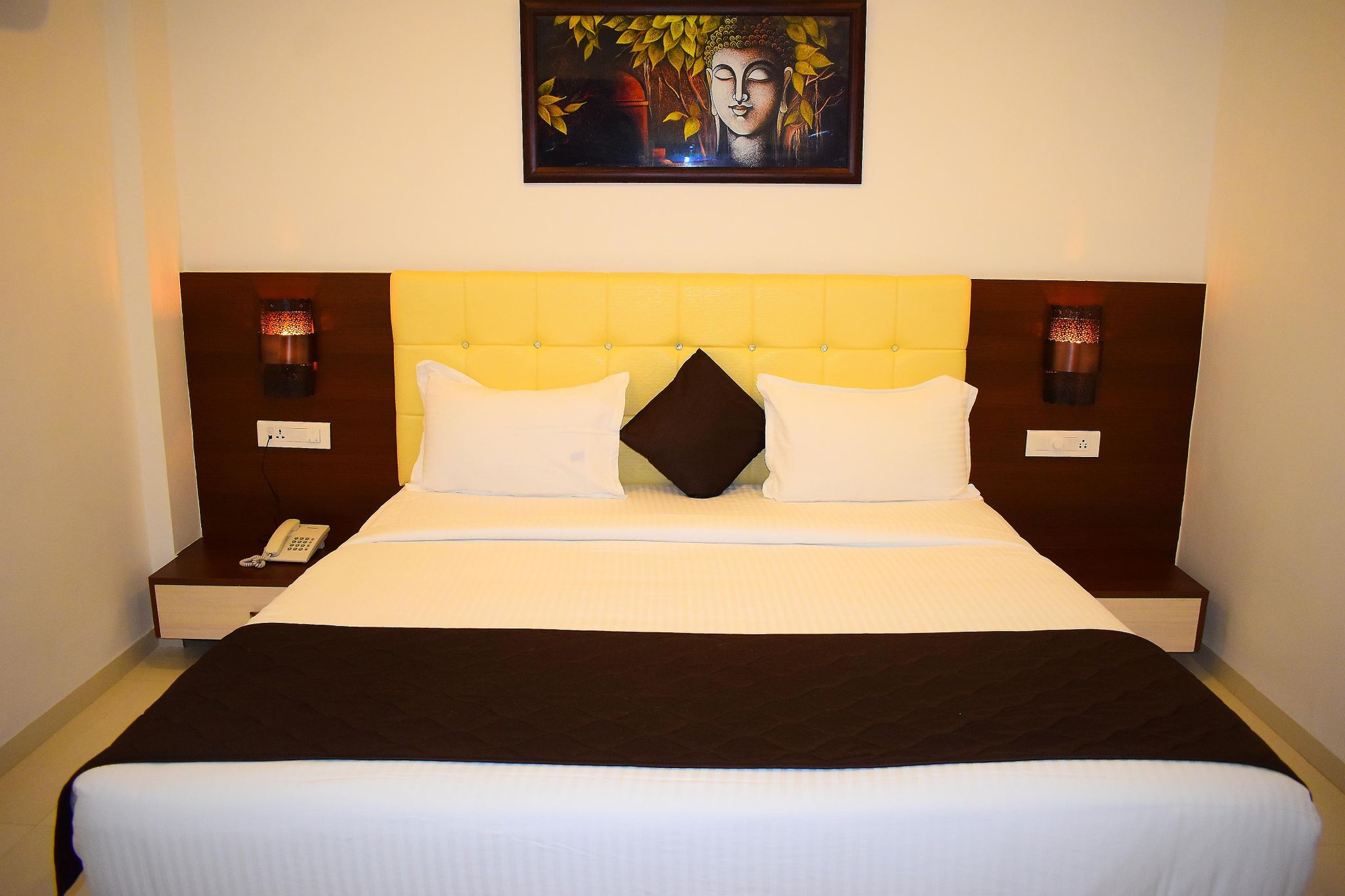 Vennela Residency Deluxe Room AC 4