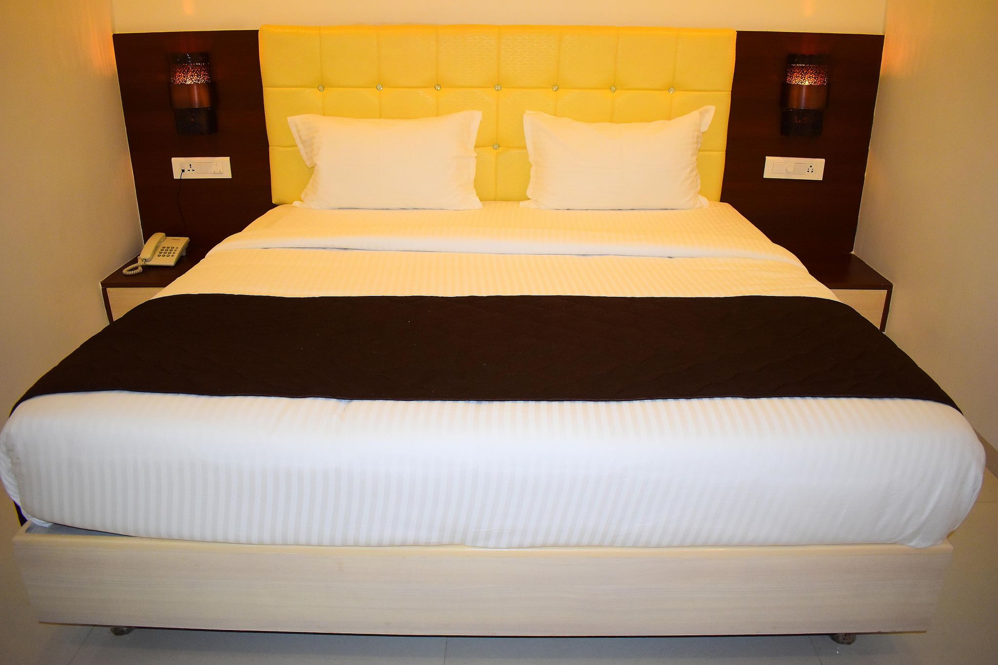 Vennela Residency Deluxe Room AC 2