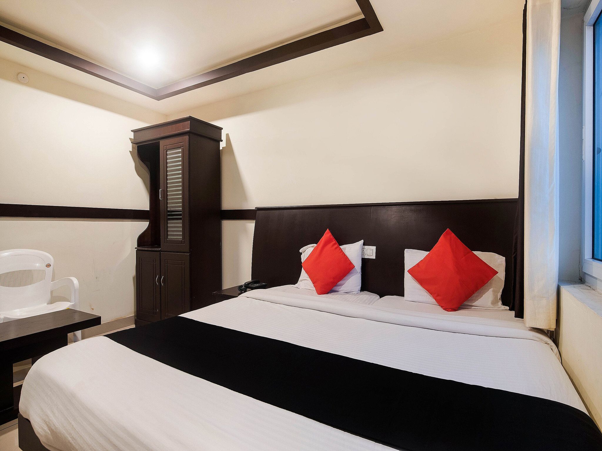 Capital O by OYO Alfa Classic Room 8