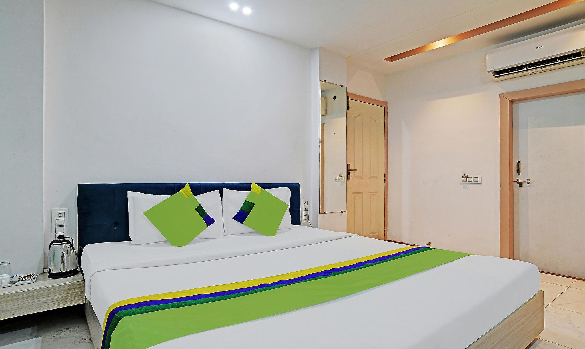 Treebo Trend Omkar Economy Double Room