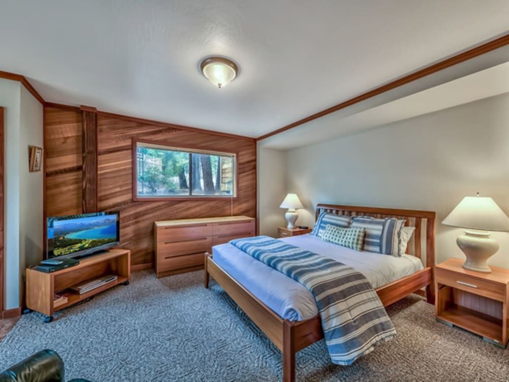 House, 4 Bedrooms (Private Homes)