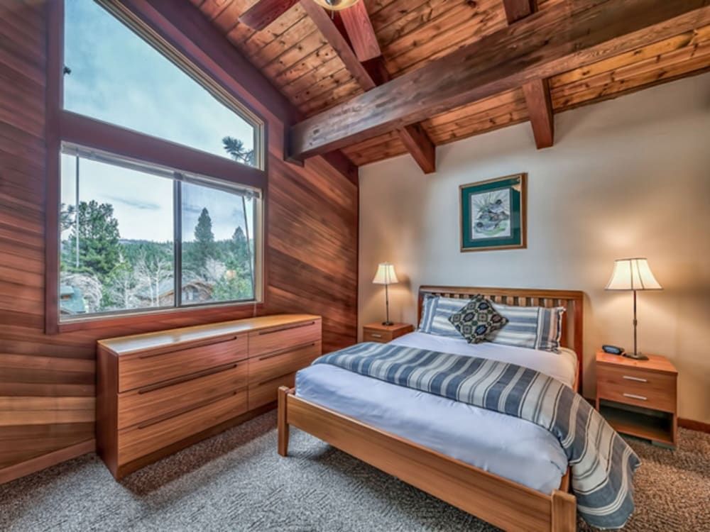 House, 4 Bedrooms (Private Homes)
