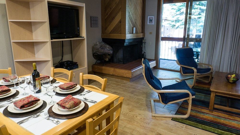 Northstar California Resort Condo, 2 Bedrooms (Mountain, 1 Bathroom) 12