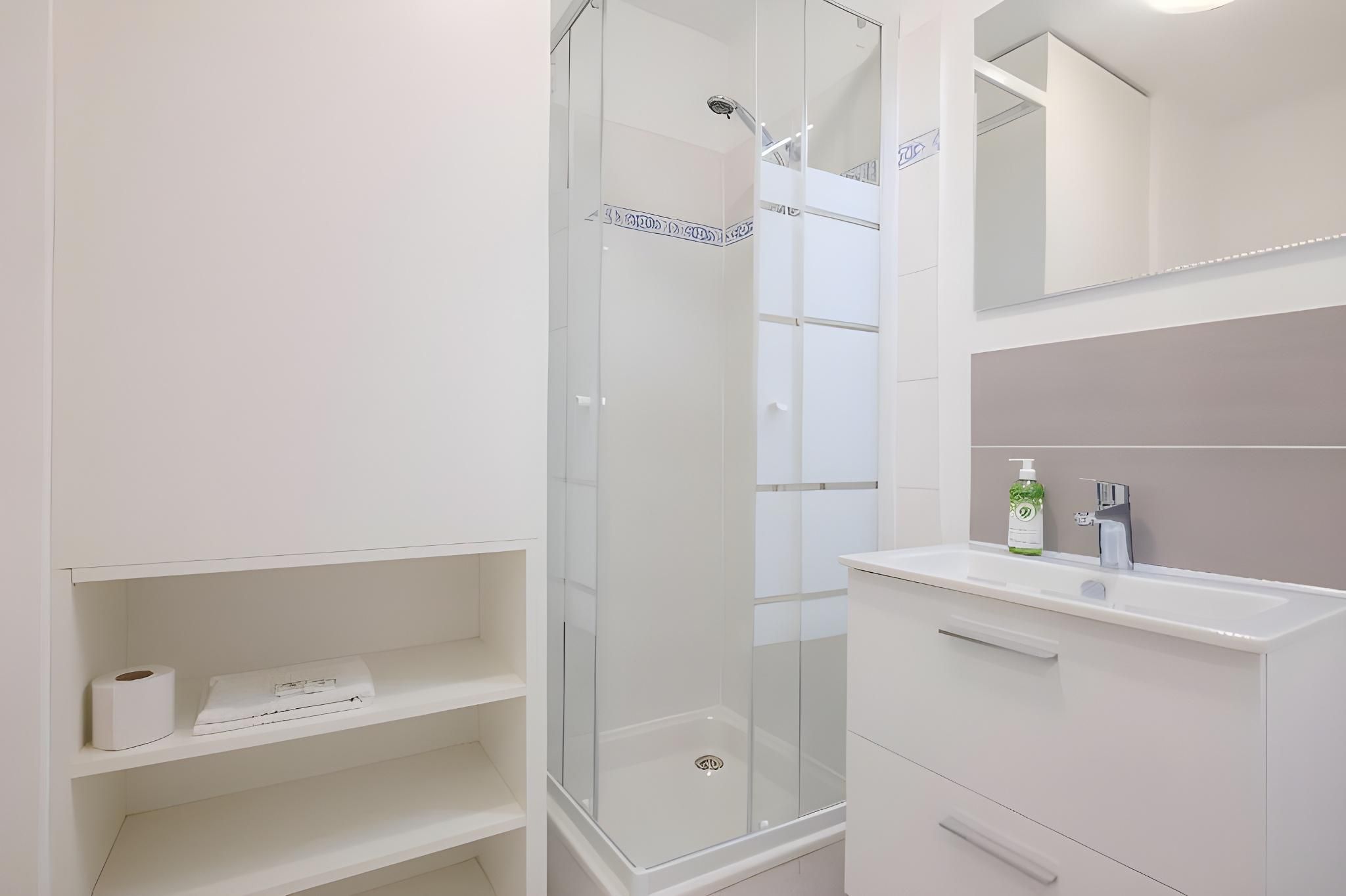 Standard Triple Studio