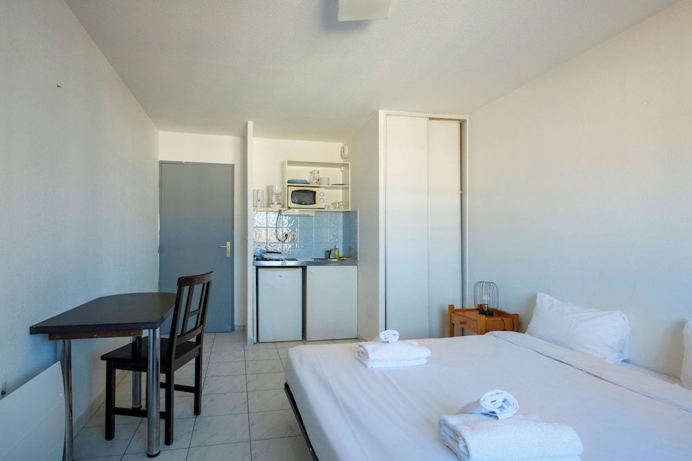 ResidHotel Cannes Festival Studio 23