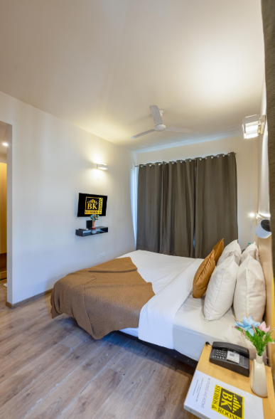 Bk Studio Rooms Near Huda City Center Deluxe Room With (High Speed Wi-Fi) 2