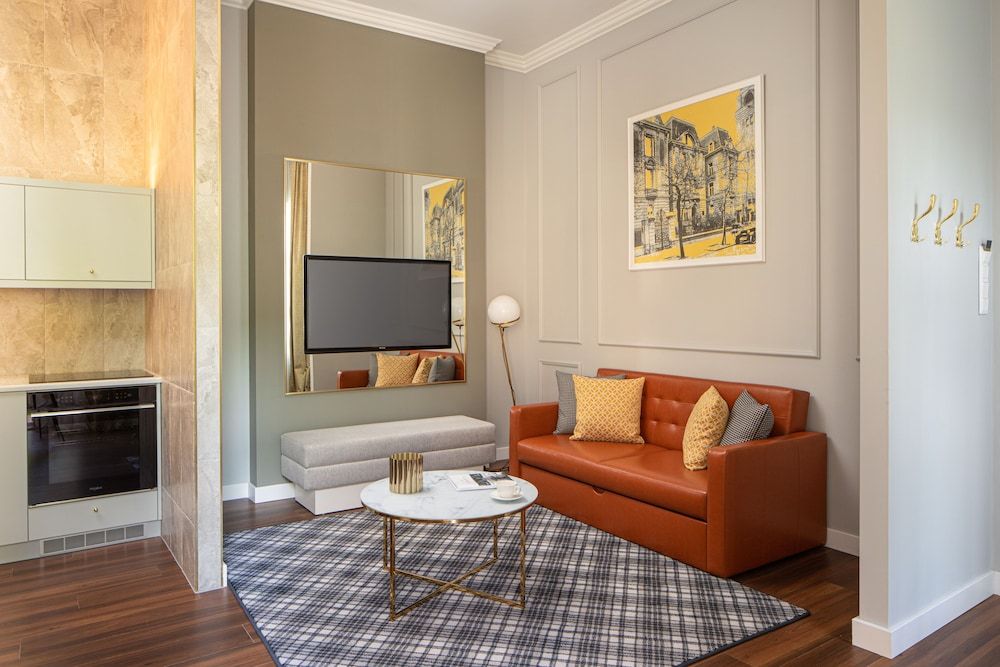 Mamaison Residence Izabella Budapest Grand Deluxe Suite 3