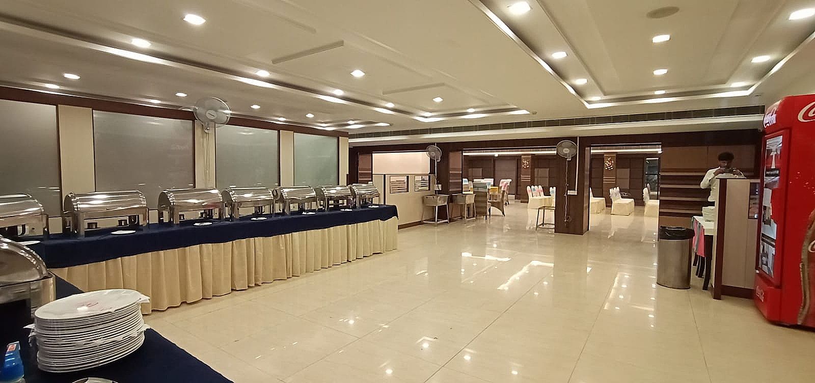 Food & Dining