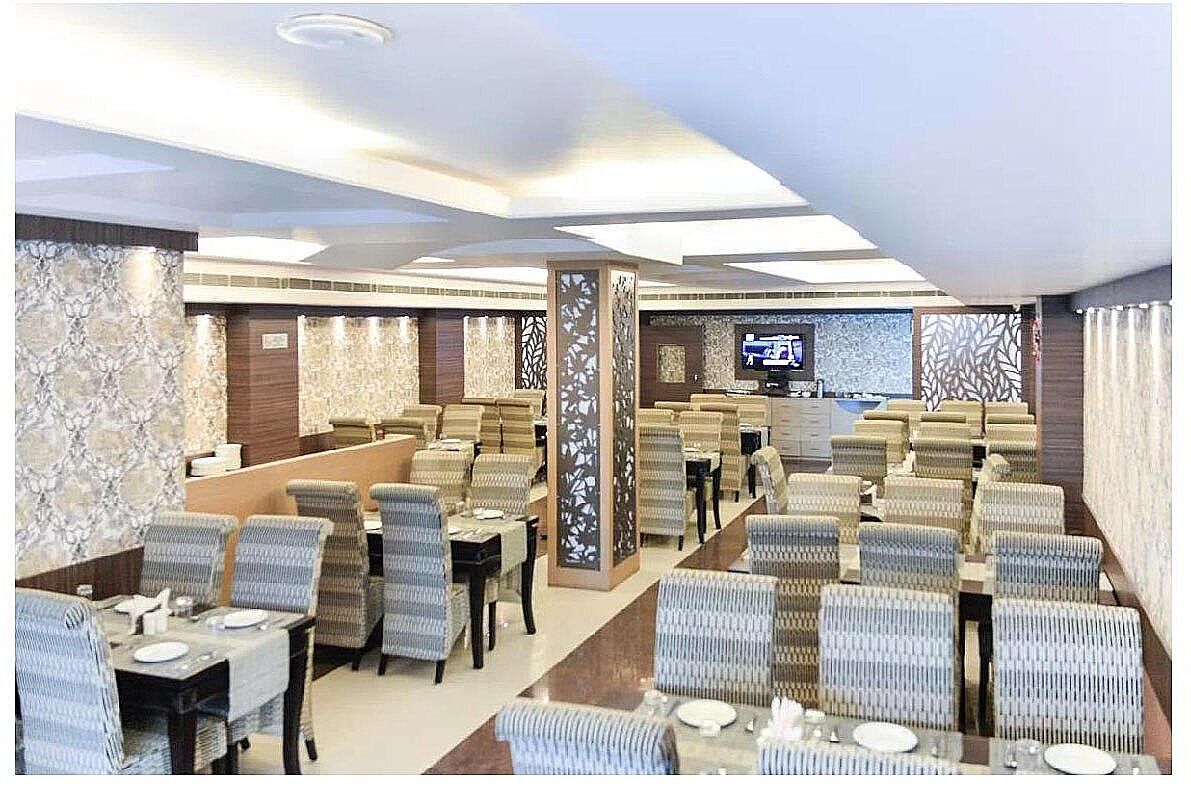 Food & Dining