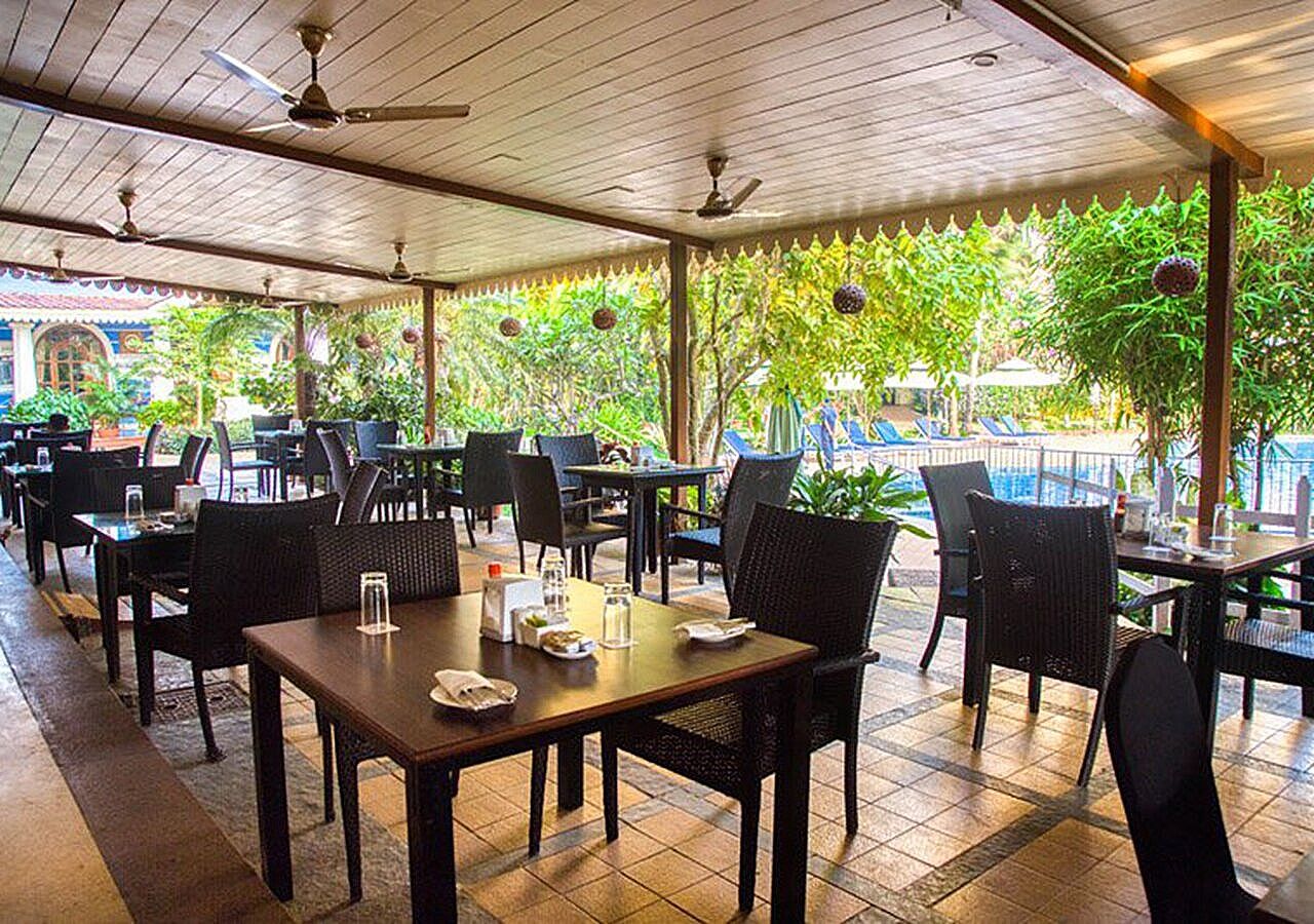 undefined Acron Candolim Regina. 4