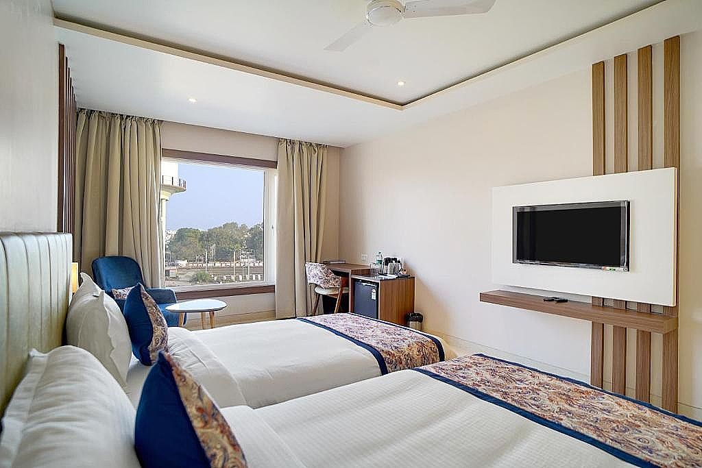 HOTEL FOUR ELEMENT Executive Room 11