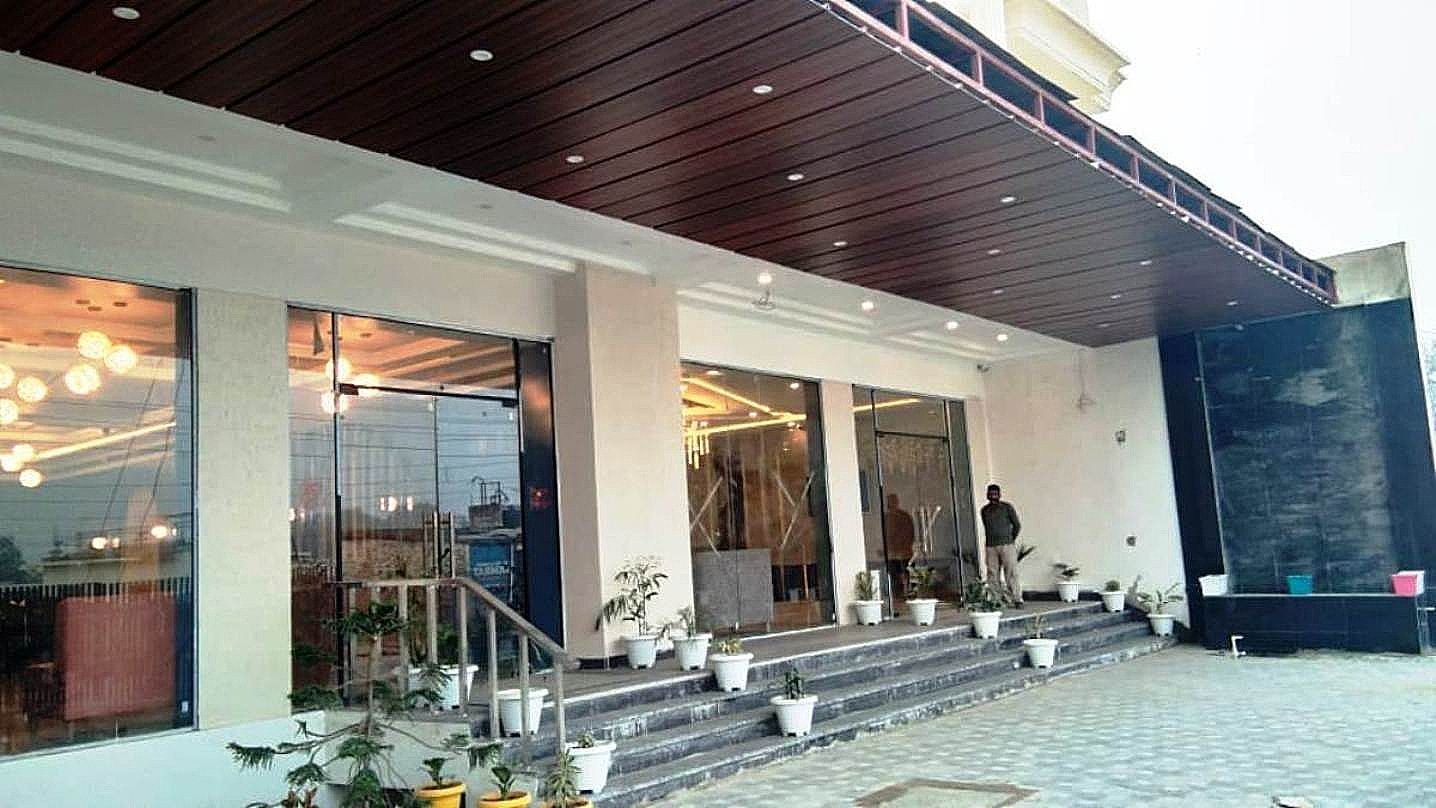 undefined HOTEL FOUR ELEMENT 10
