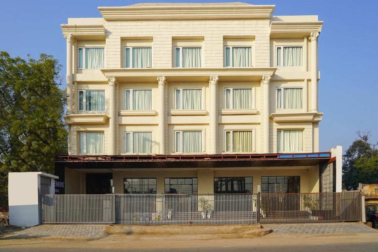 undefined HOTEL FOUR ELEMENT