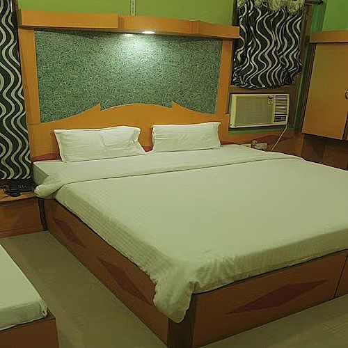 Hotel Haifa Deluxe  Room 2