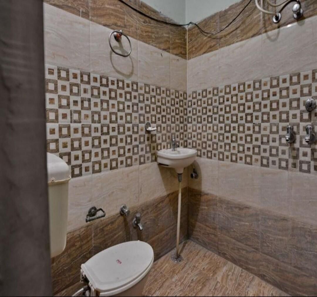 Standard Double Room - Intech Generic