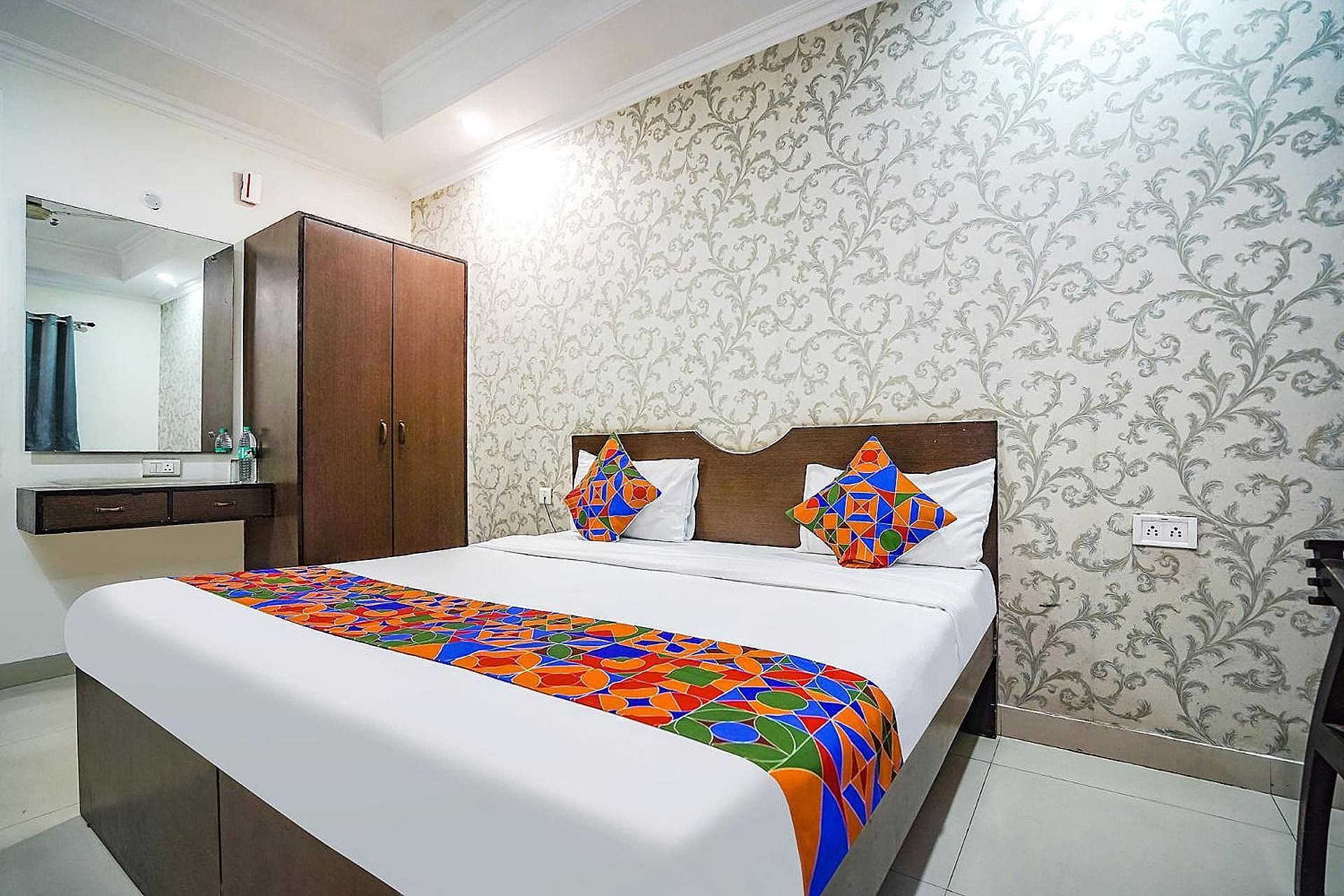 Hotel Taj Heritage Deluxe Room 2