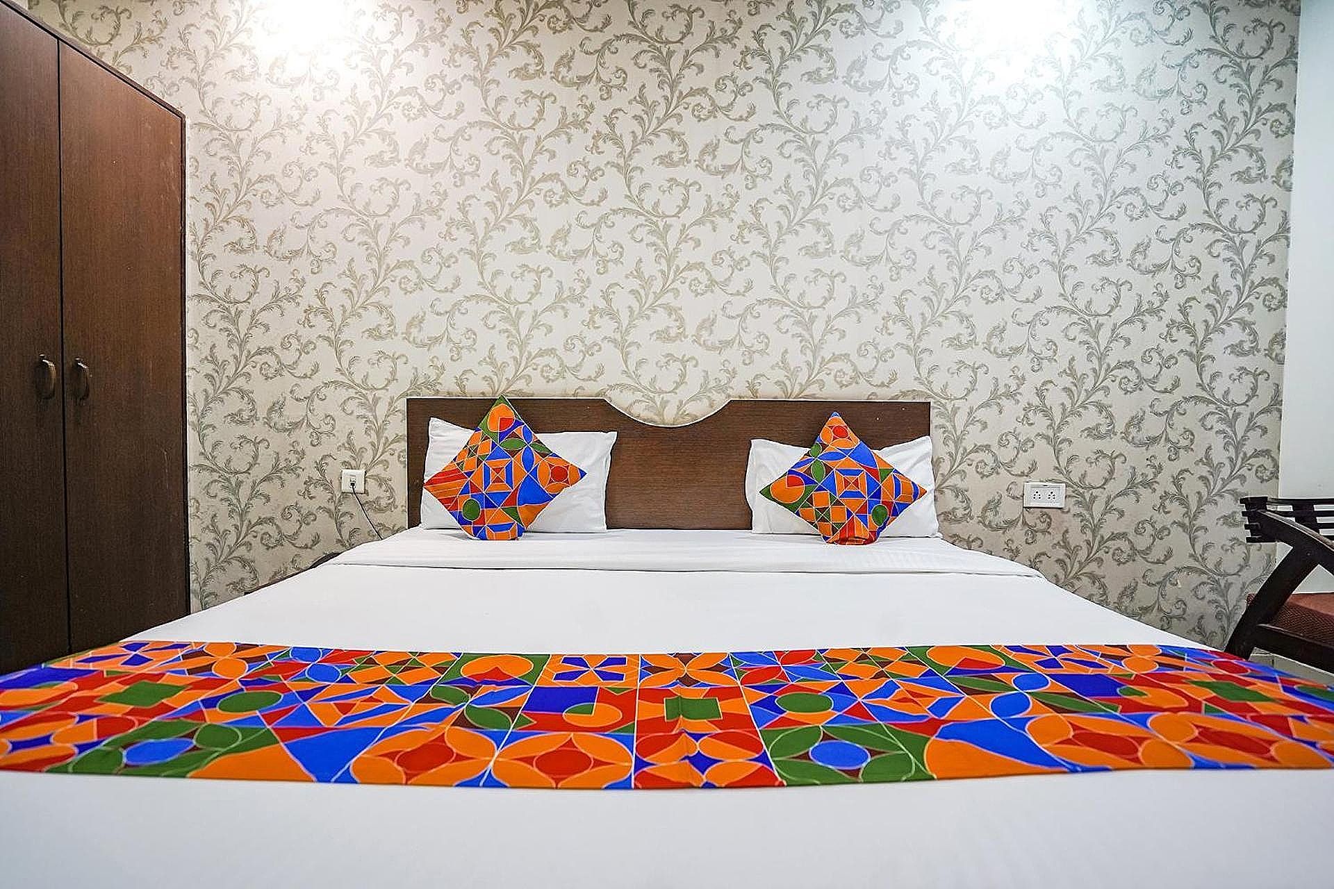 Hotel Taj Heritage Deluxe Room 4