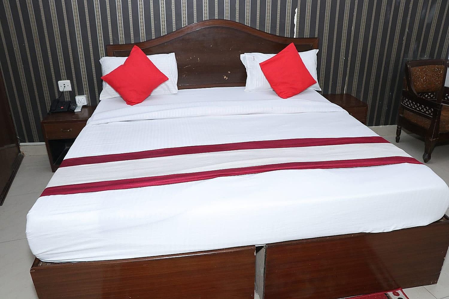Hotel Taj Heritage Deluxe Room 7