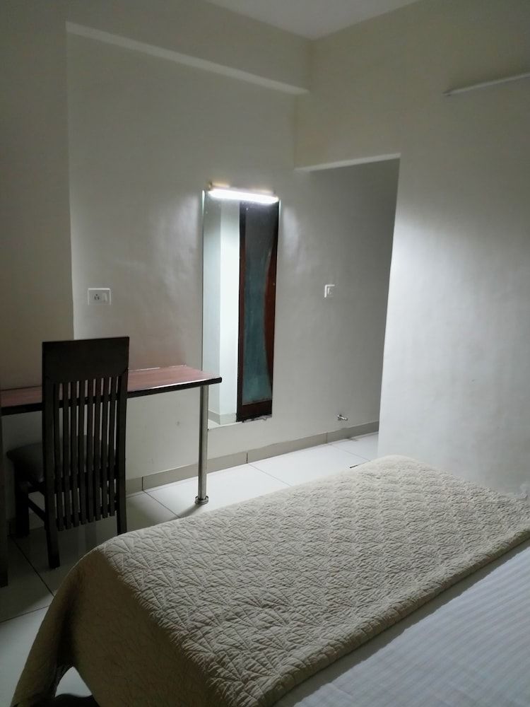 Indra Residency Standard Apartment, 1 Queen Bed, Non Smoking 19