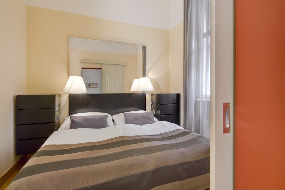 undefined Mamaison Residence Belgicka 9