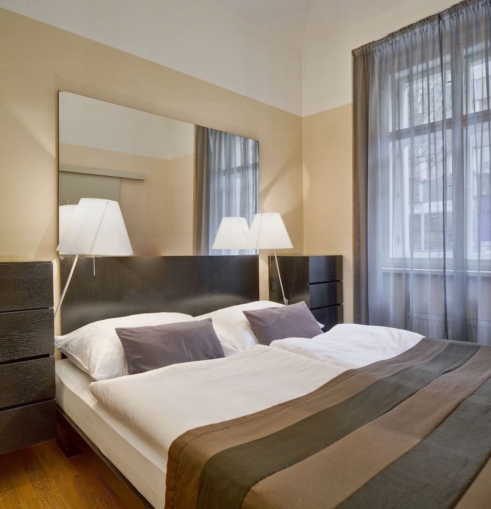 undefined Mamaison Residence Belgicka 7