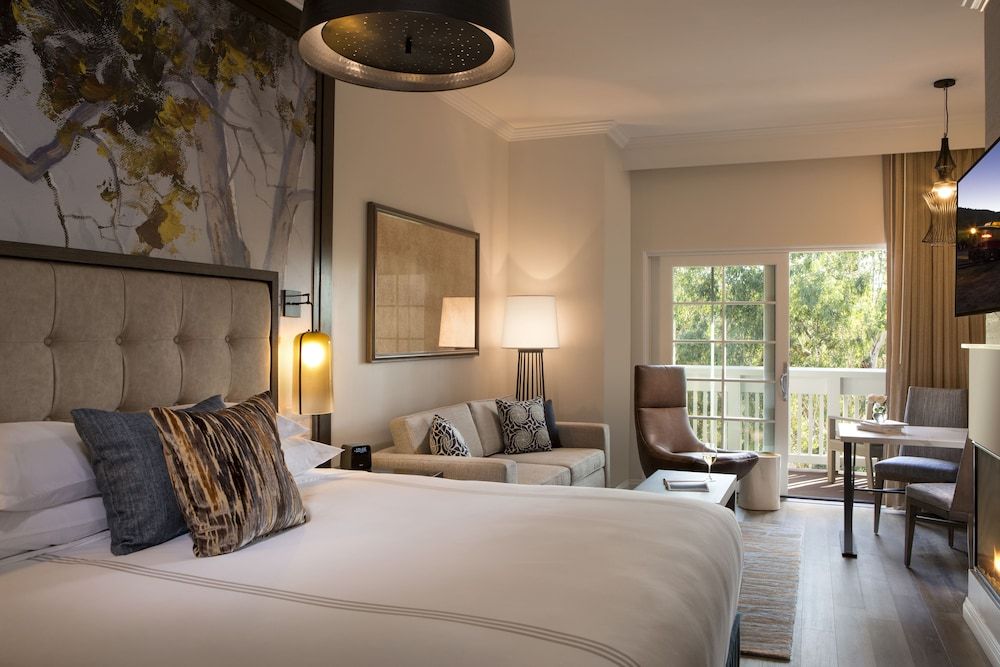 Luxury Room, 1 King Bed, River View