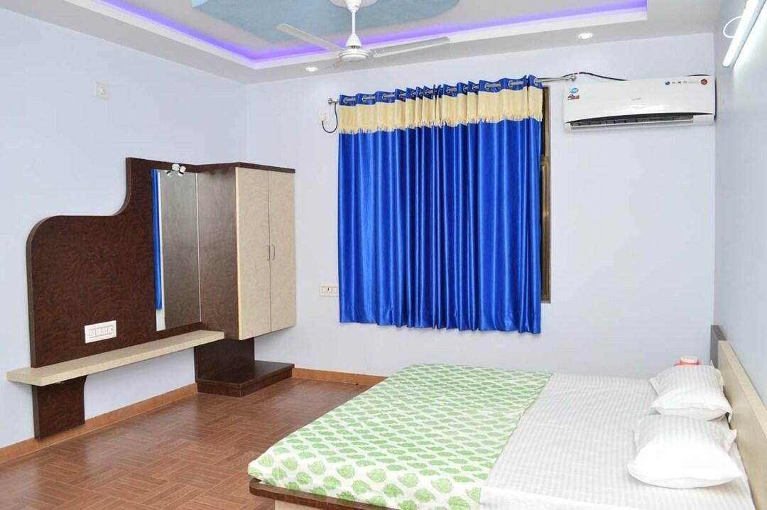 MONARK INN Deluxe Room 3