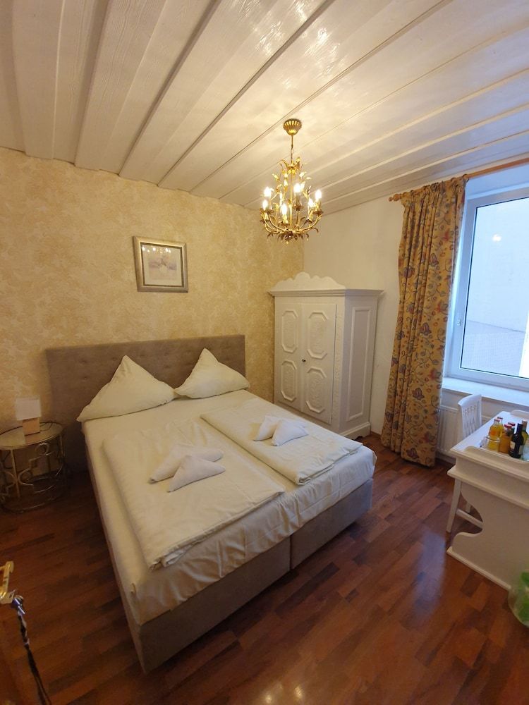 undefined Pension Seibel 3