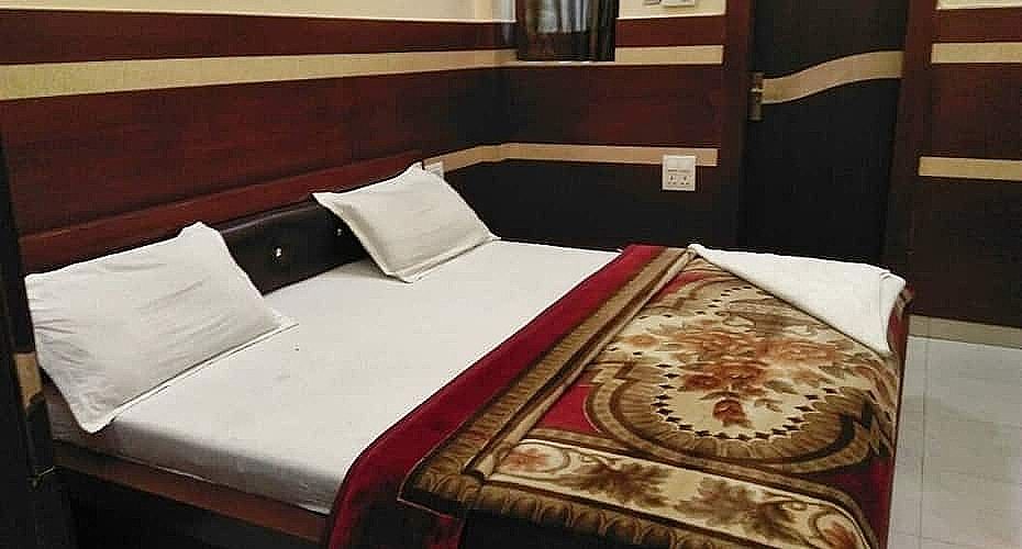 Hotel Triple T Deluxe AC Rooms