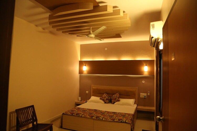 Deluxe AC Room