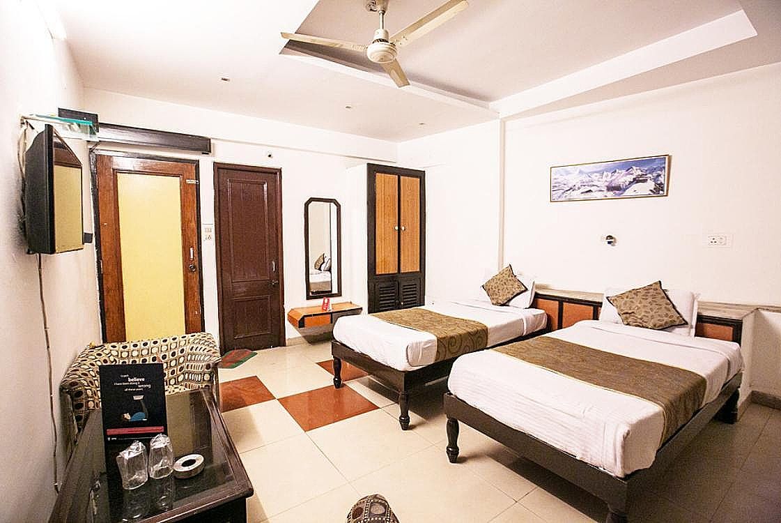 Hotel Pathik Standard Room 4