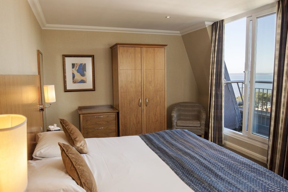 Harbour Heights Hotel Double Room, Harbor View 3