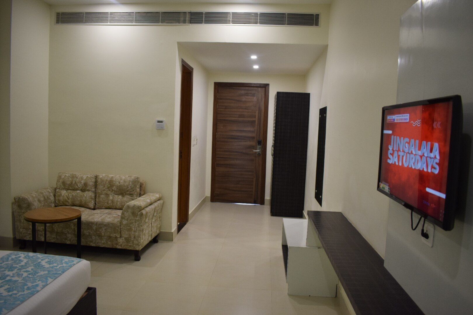 Hotel Jasmine Grand Deluxe Room 7