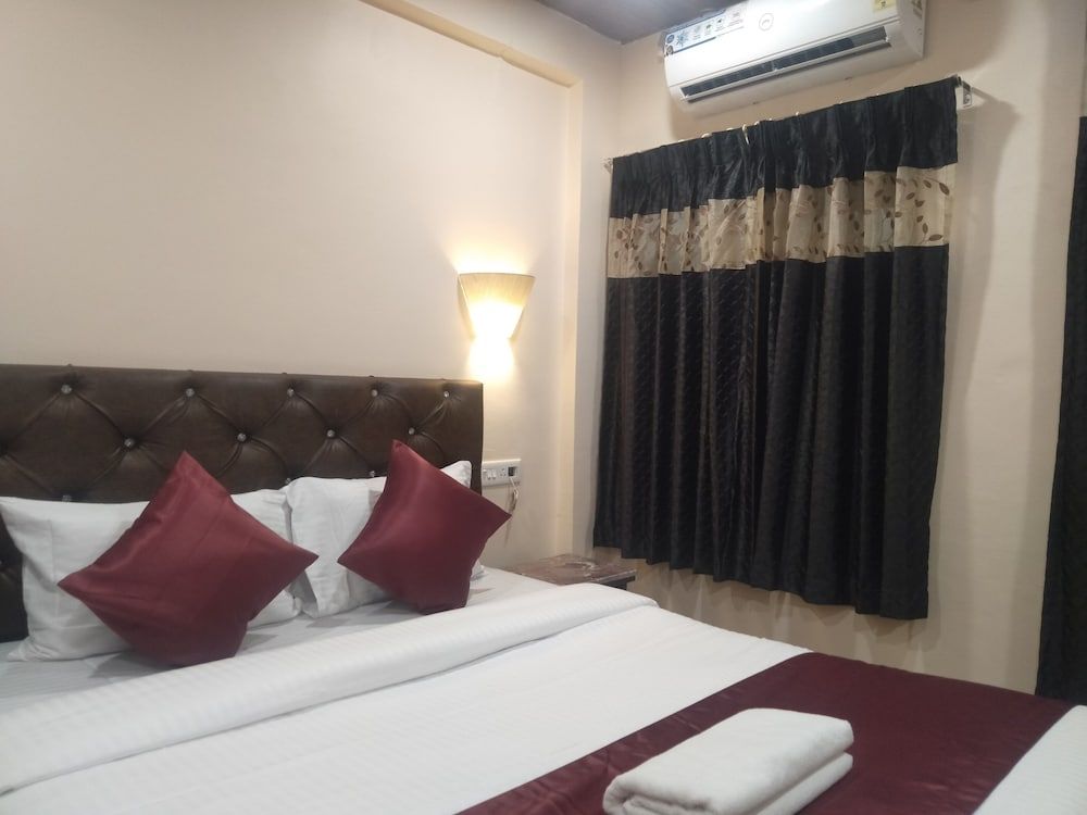undefined Punest Hospitality & Hotel 6