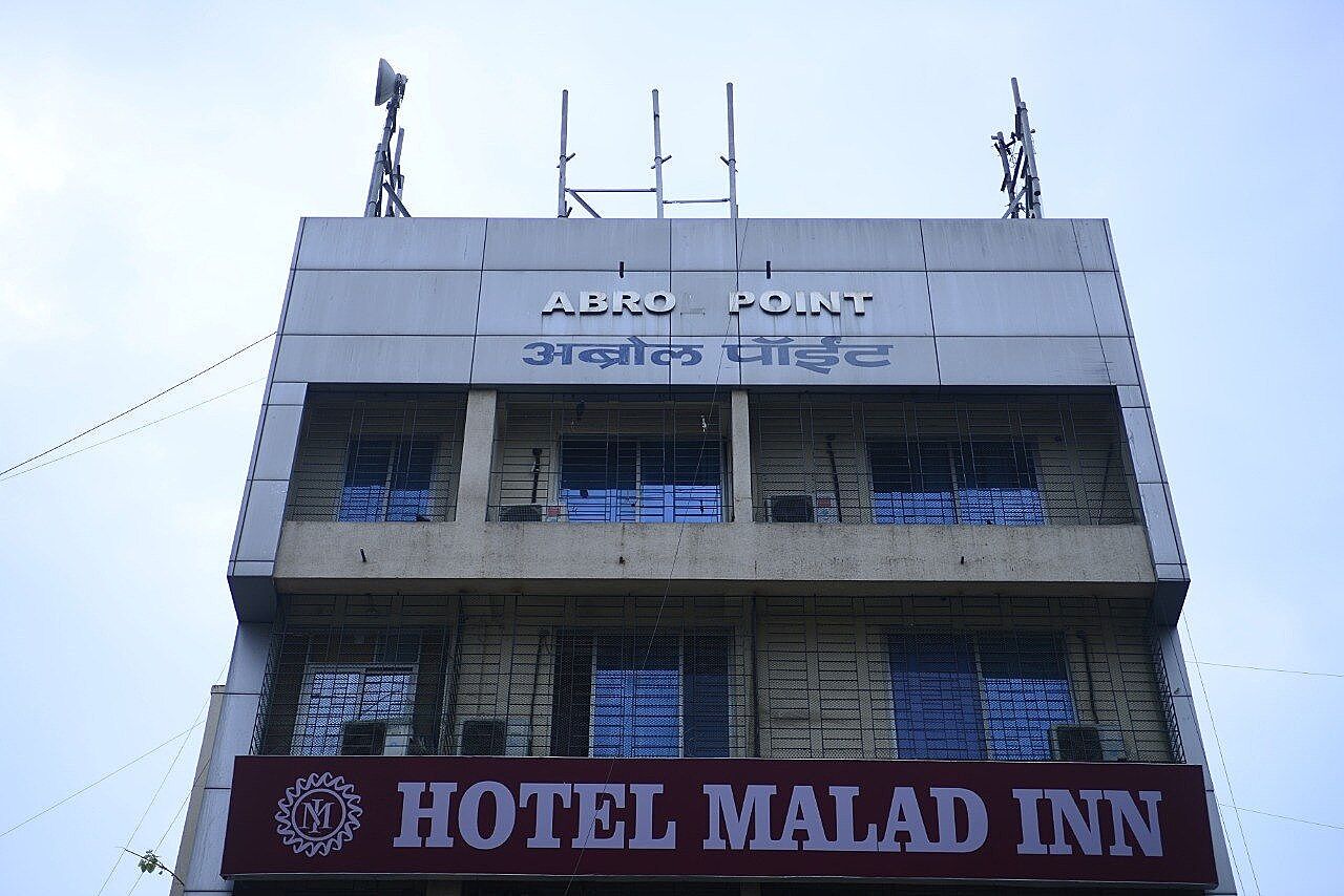 Hotel Malad Inn