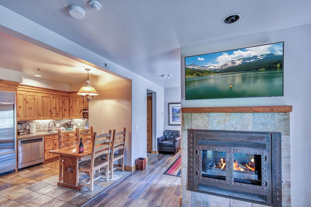 Mountain Lodge Telluride Junior Suite, 1 King Bed with Sofa bed 4