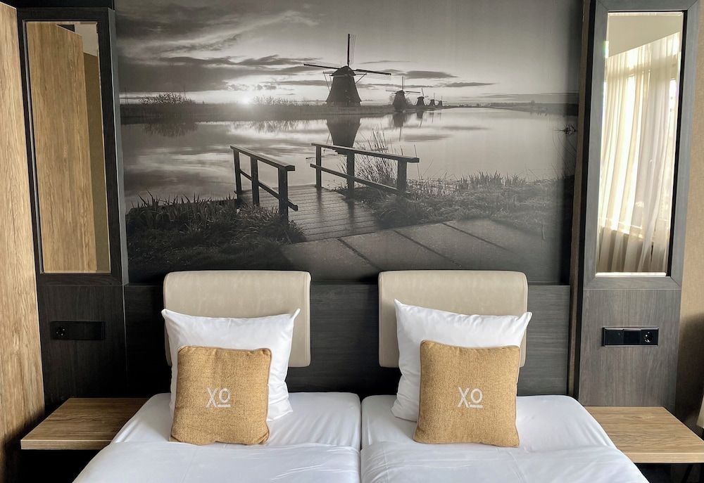 XO Hotels Infinity Twin Room 2